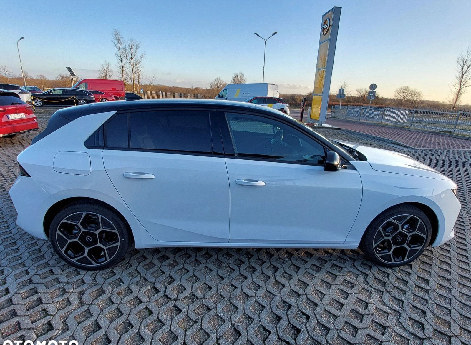 Opel Astra cena 135800 przebieg: , rok produkcji 2024 z Karlino małe 379